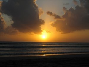 sunsetonkutabeach.JPG