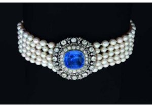 Sapphire-Diamond choker, Queen Ellena of Savoie, Q. of Italy.jpg