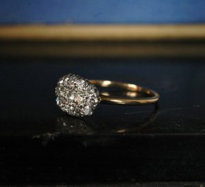 xmasring.jpg xmasring.jpg