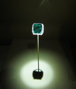 37.8 Chalk Emerald-1.JPG