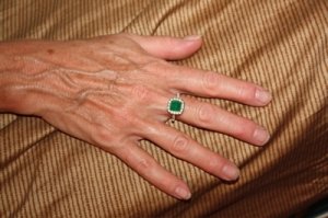 Emerald Ring 012.jpg