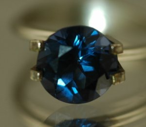 round spinel.JPG