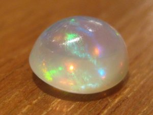 Opal Welo 1.25ct 3.JPG Opal Welo 1.25ct 3.JPG