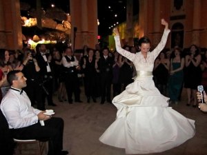 insaneskirtdancing.jpg