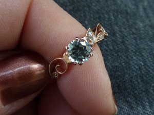 DStairZircon in rose gold  1351.jpg