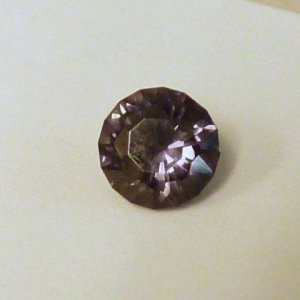 Grey Spinel 1373.jpg Grey Spinel 1373.jpg