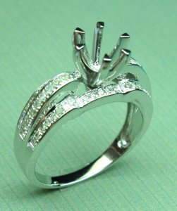 0.35 ct 14k setting.jpg