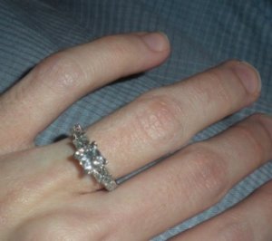 ringfinger2.jpg