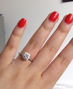 81ct G Si1 Guinevere hand.jpg