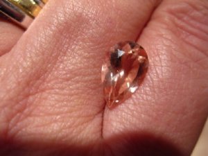 Morganite skin colour_1_1.JPG