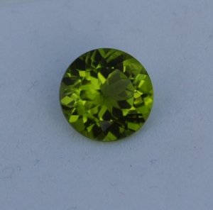 10mm_peridot_3.9ct.jpg