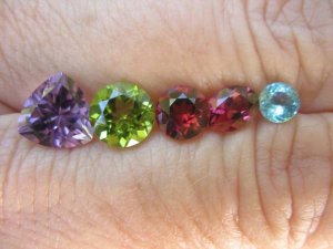 pic1 5 new stones.jpg pic1 5 new stones.jpg