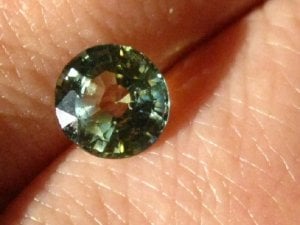 Sapphire Bi Colour loose_1_1.JPG