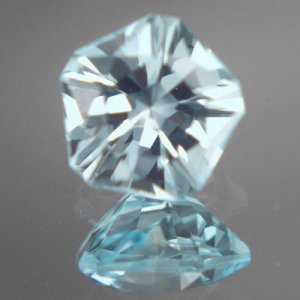 BlueTopaz 5.76 11mm.jpg BlueTopaz 5.76 11mm.jpg
