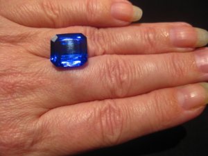 Tanzanite 18.56ct a.JPG