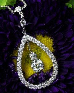 jl_pendant1.jpg