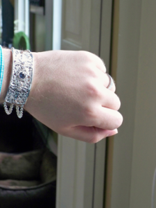 bracelet 019.png bracelet 019.png