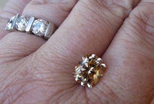 Mac-W Zircon 001.JPG