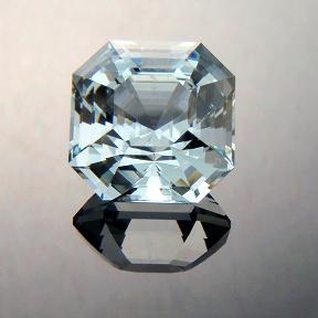 4.9ct Aquamarine.jpg