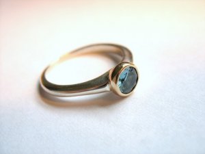 zircon ring02sm.jpg zircon ring02sm.jpg