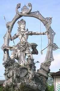 220px-Arjuna_statue.jpg