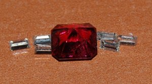 kiz-redspinel10.jpg