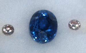 Oval sapphire with round sides ring.JPG