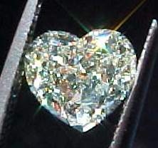 Diamond UV colour 1.02ct heart (2).jpg