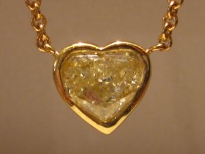 Diamond yellow DBTY Necklace3.JPG