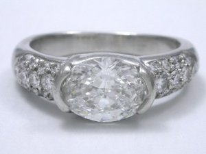 Oval%20Ring%201_54%20ct%201_35%20ratio%200_50%20tcw-12.jpg