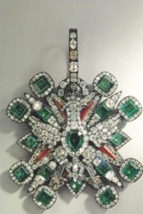 Emerald eagle ornament_s.jpg