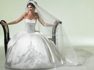 J5710 wedding dress moonlight.jpg