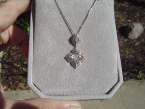 Calla Pendant.png
