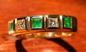 bezel ring.JPG
