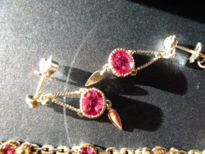 howjspinel_necklace_earrings_closeup.JPG