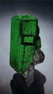 ural_emerald[1].jpg
