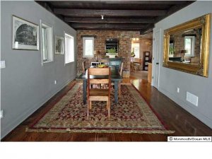 beachhouselivingroom.jpg
