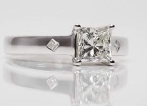 JA57579-New.jpg JA57579-New.jpg