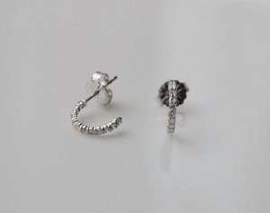 earrings.2.jpg