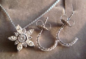pendant_earrings.jpg