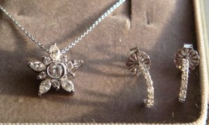 pendant_earrings2.jpg