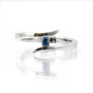 fancy-deep-blue-emerald-diamond-rings-c5112.aa169.jpg