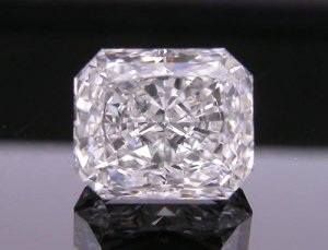 DI40X_GIA13674073.jpg