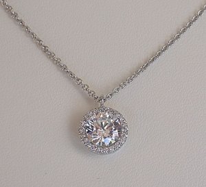 Halo%20Pendant 3.jpg