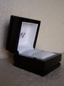 wfringboxopen.JPG