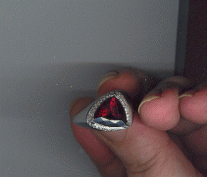 garnet_ring.gif garnet_ring.gif
