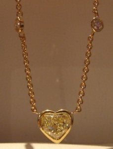 Diamond yellow DBTY Necklace5_1_1.jpg
