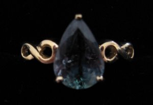 Alexandrite Green Pear.jpg