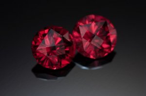 Madagascar rhodolite garnet 6cts. jean noel soni design by jeffrey hunt.jpg