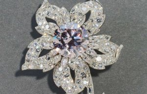 williamson-diamond-brooch2.jpg